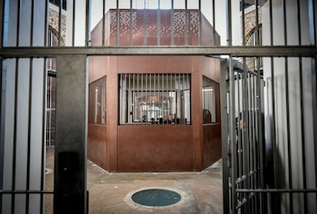 Gritos y amenazas de otros