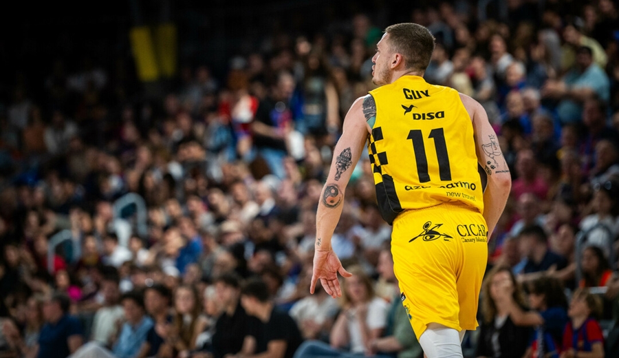 Kyle Guy pasa del banquillo a la NBA saliendo de su retiro
