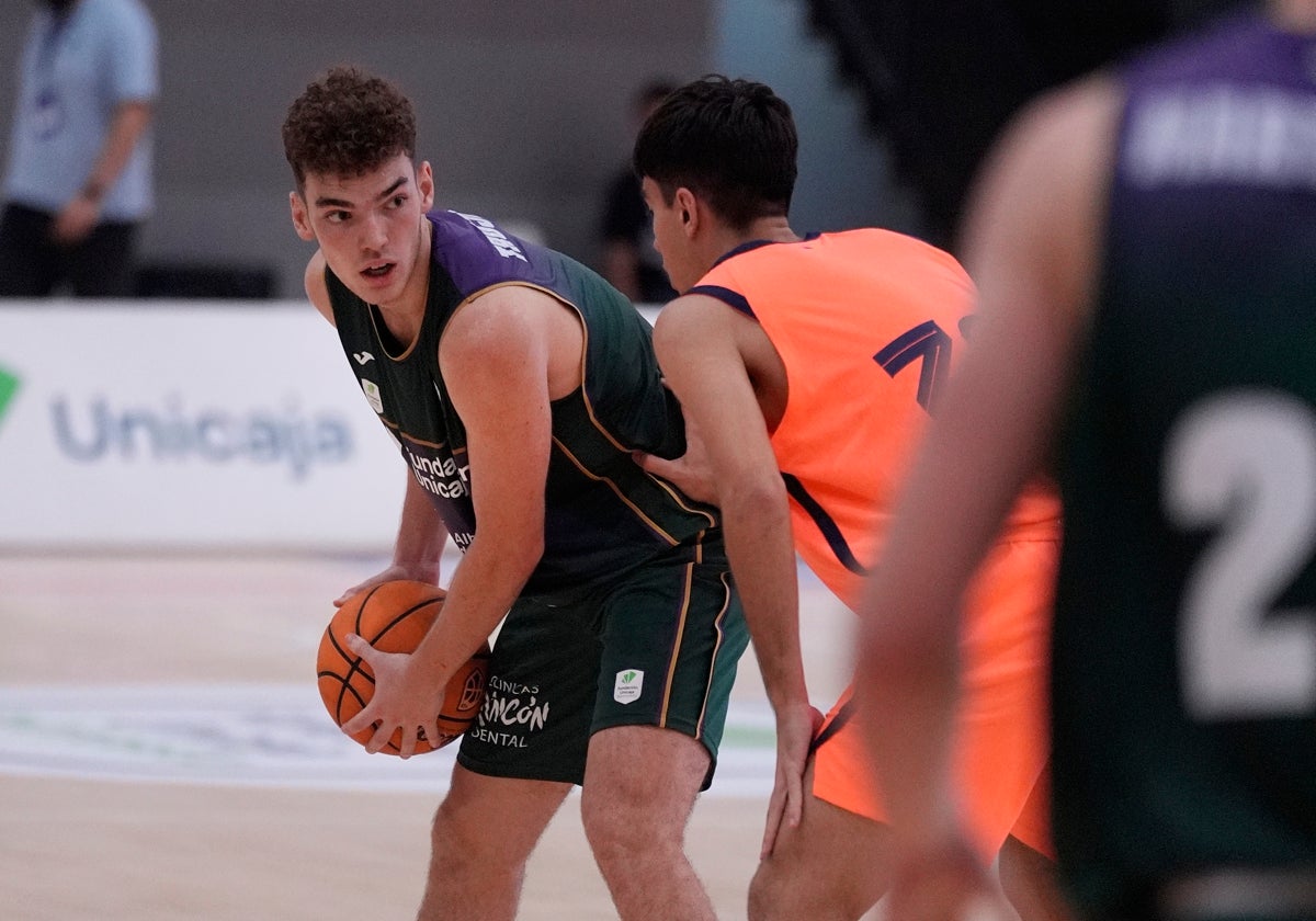 Un competitivo Unicaja no puede con el Barça en Alhaurín de la Torre (79-87)