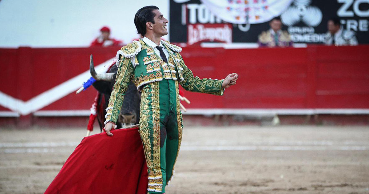 Una tarde de toreros en plenitud y de acero negado