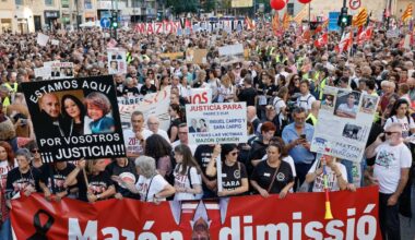 La manifestación en València para pedir la dimisión de Mazón, en imágenes | Galería