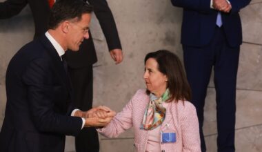 España comprará armamento estadounidense para Ucrania en plena tensión con Trump | Política