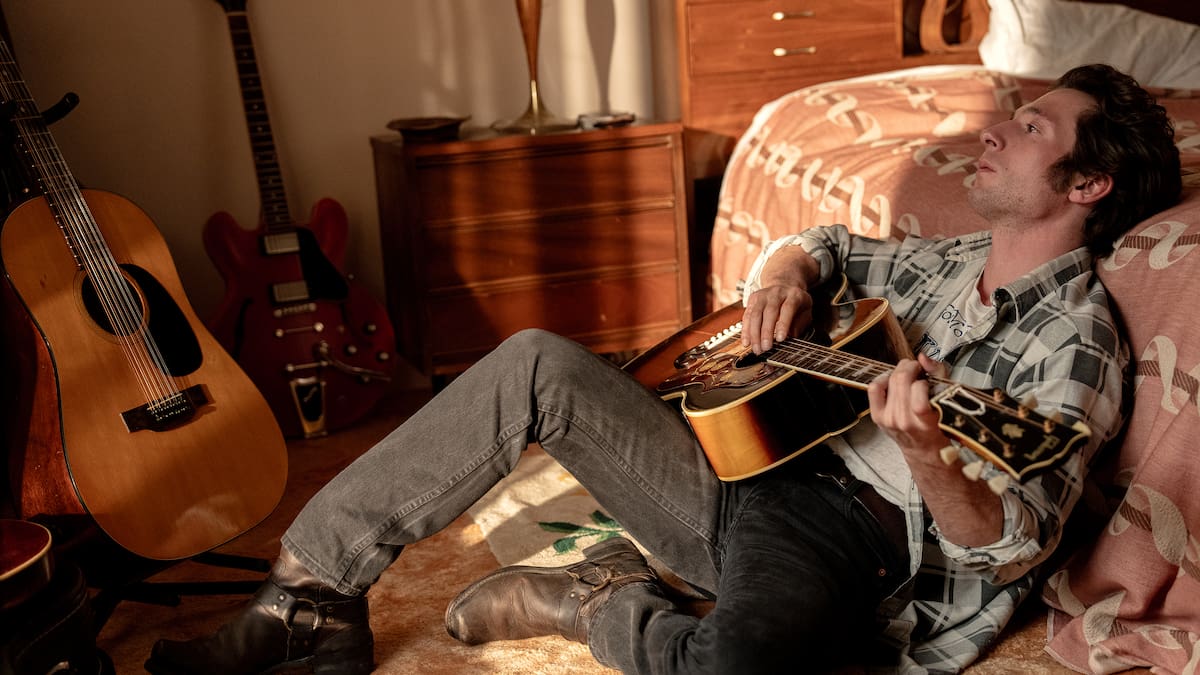 Los traumas de Bruce Springsteen, el 'Frankenstein' de Guillermo del Toro, una adolescente que quiere ser monja y otros estrenos | El cine en la SER