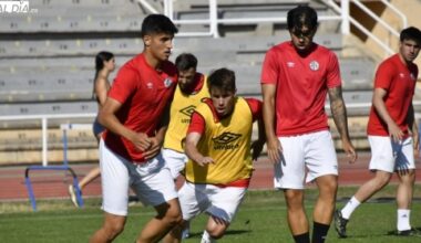 El Salamanca UDS impone la 'ley del silencio' entre la plantilla y el cuerpo técnico sobre el Helmántico: 'No digáis nada' - SALAMANCArtv AL DÍA