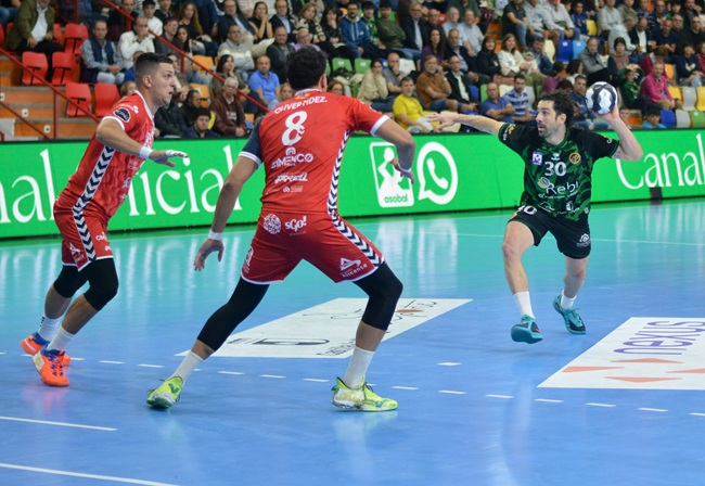 El REBI Cuenca decide vestirse de X-Men ante el Alicante (32-27)