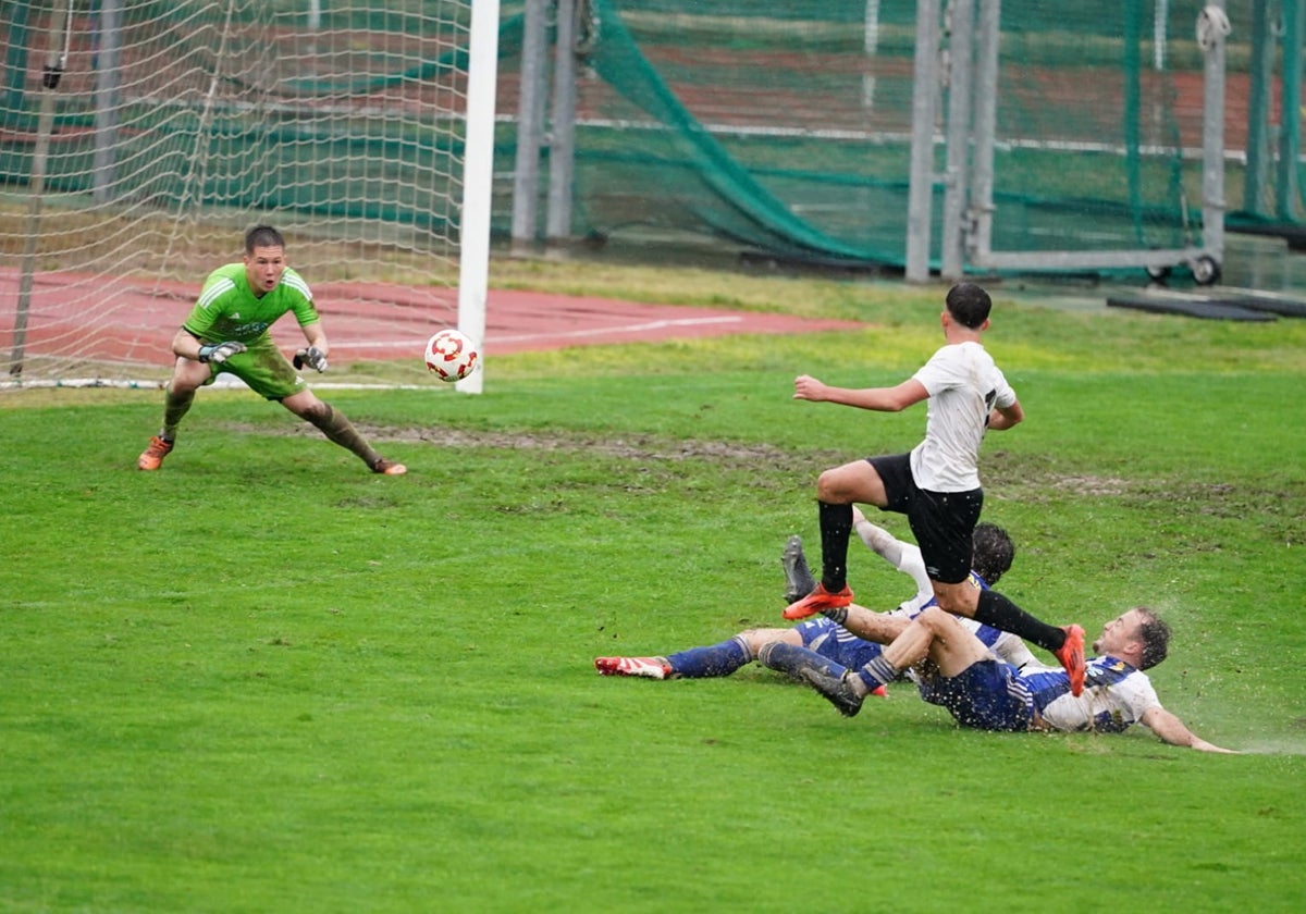 Las Pistas, en muy mal estado tras el partido del filial del Salamanca UDS