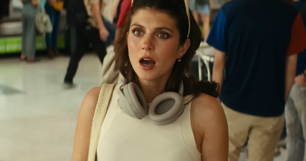 ‘Gente que conocemos en vacaciones’, la adaptación de la novela romántica, presenta su tráiler