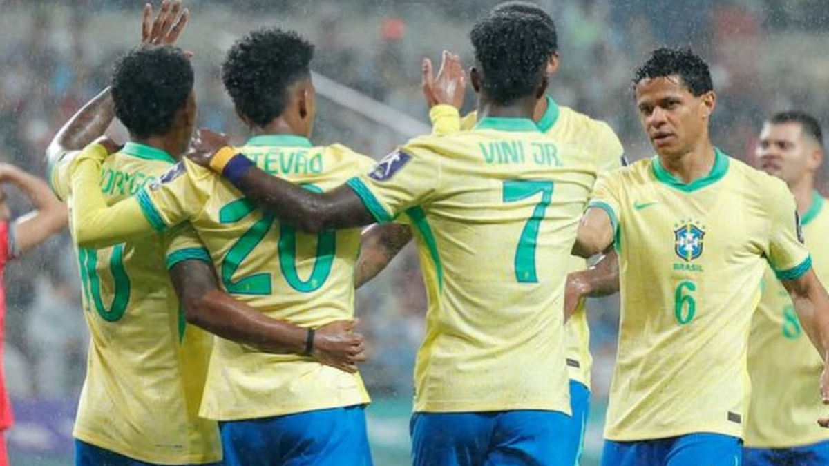 La 'Real Brasil' de Ancelotti, Vinicius y Rodrygo recupera el 'jogo bonito' en el homenaje a Pelé