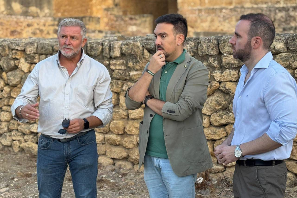A buen ritmo los trabajos para dotar al Castillo de iluminación ornamental interior por primera vez en la historia