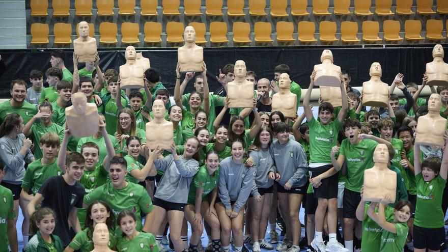 Charla práctica en Anaitasuna sobre las reanimaciones cardiopulmonares