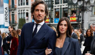 Sandra Gago 'le roba' la americana a Feliciano López y logra un look de invitada perfecta en los Premios Princesa de Asturias 2025