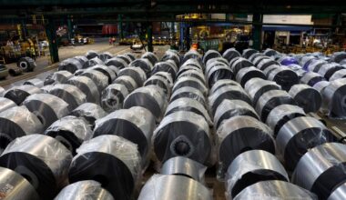 Bruselas propone elevar los aranceles europeos al acero al 50%