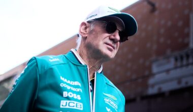 Un piloto de Aston Martin desvela los secretos del trabajo de Adrian Newey: "No habla con nadie..."