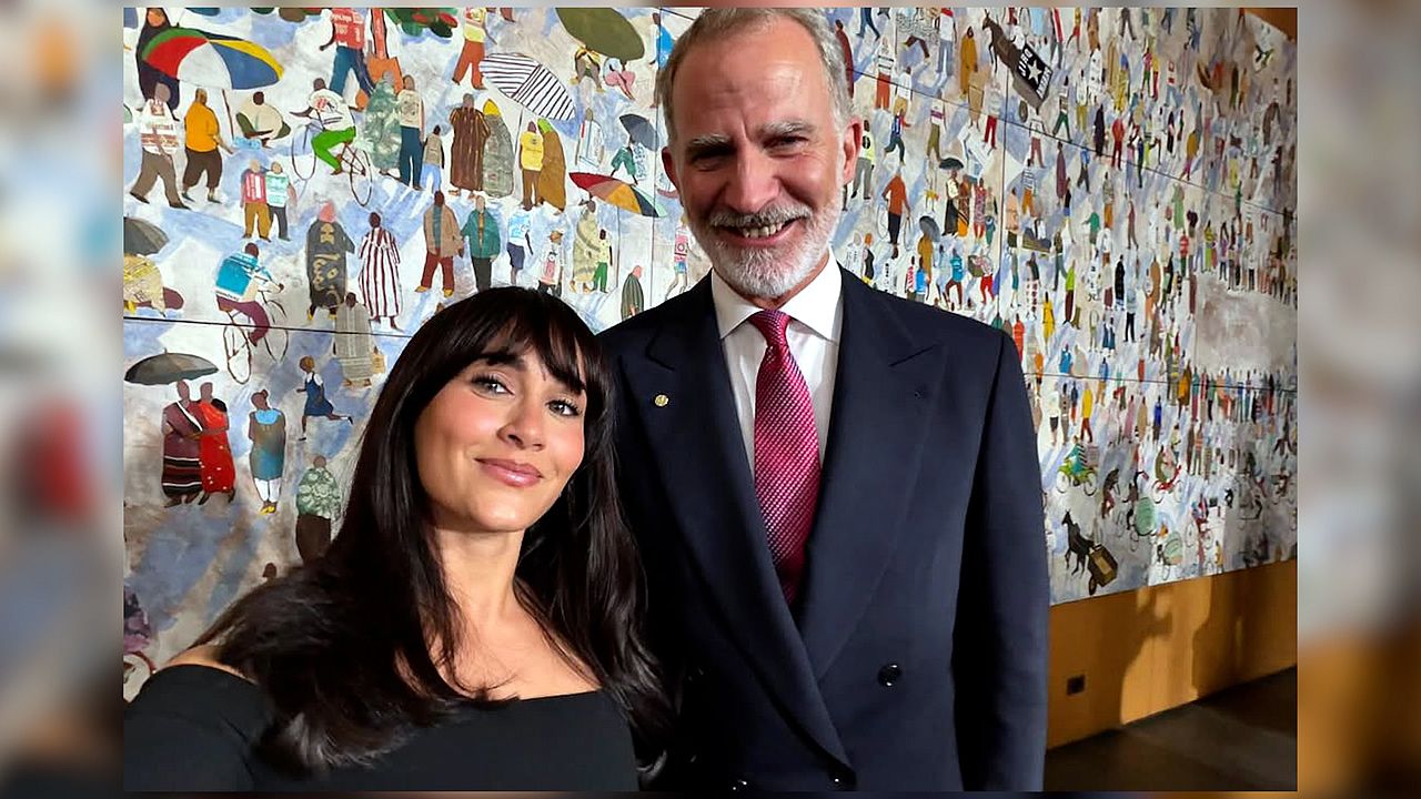 El selfi de Aitana y el rey Felipe VI: «¡Qué majísimo!»