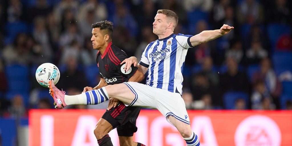 Alexis sufre una lesión en el bíceps femoral del muslo derecho