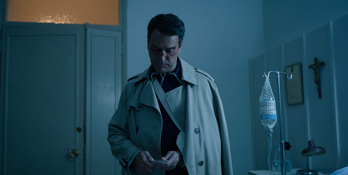 Gabriel intenta asesinar a Andrés