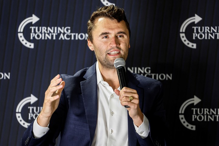 Charlie Kirk combinaba su labor como autor, conferencista y líder de jóvenes conservadores con una marcada orientación cristiana. Foto: AP. 
