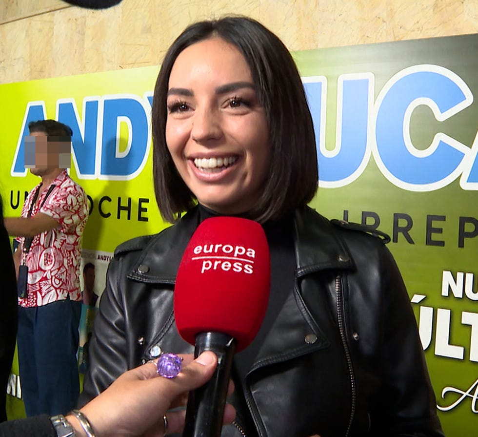 Anita Williams en el concierto de Andy y Lucas anita williams habla con los microfonos de europa press en el concierto de andy y lucas