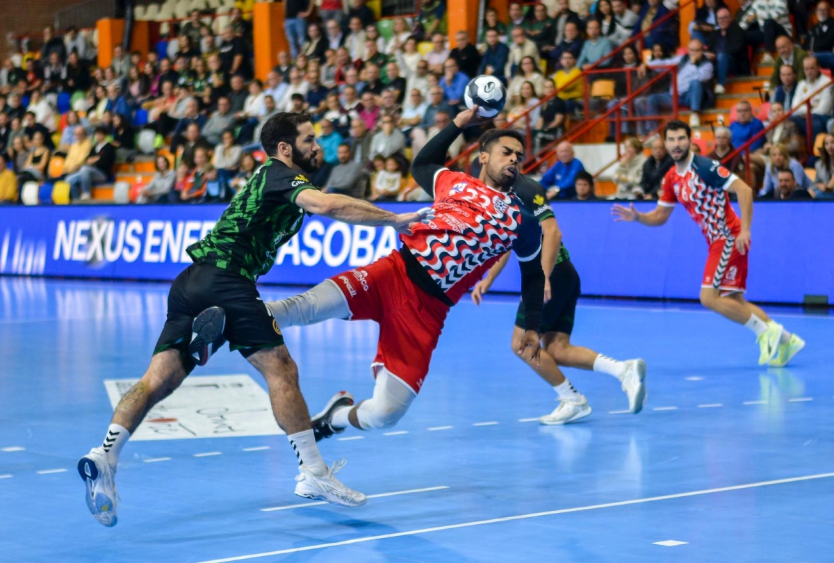 Balonmano Eón Alicante - Foto: J.A. Lillo