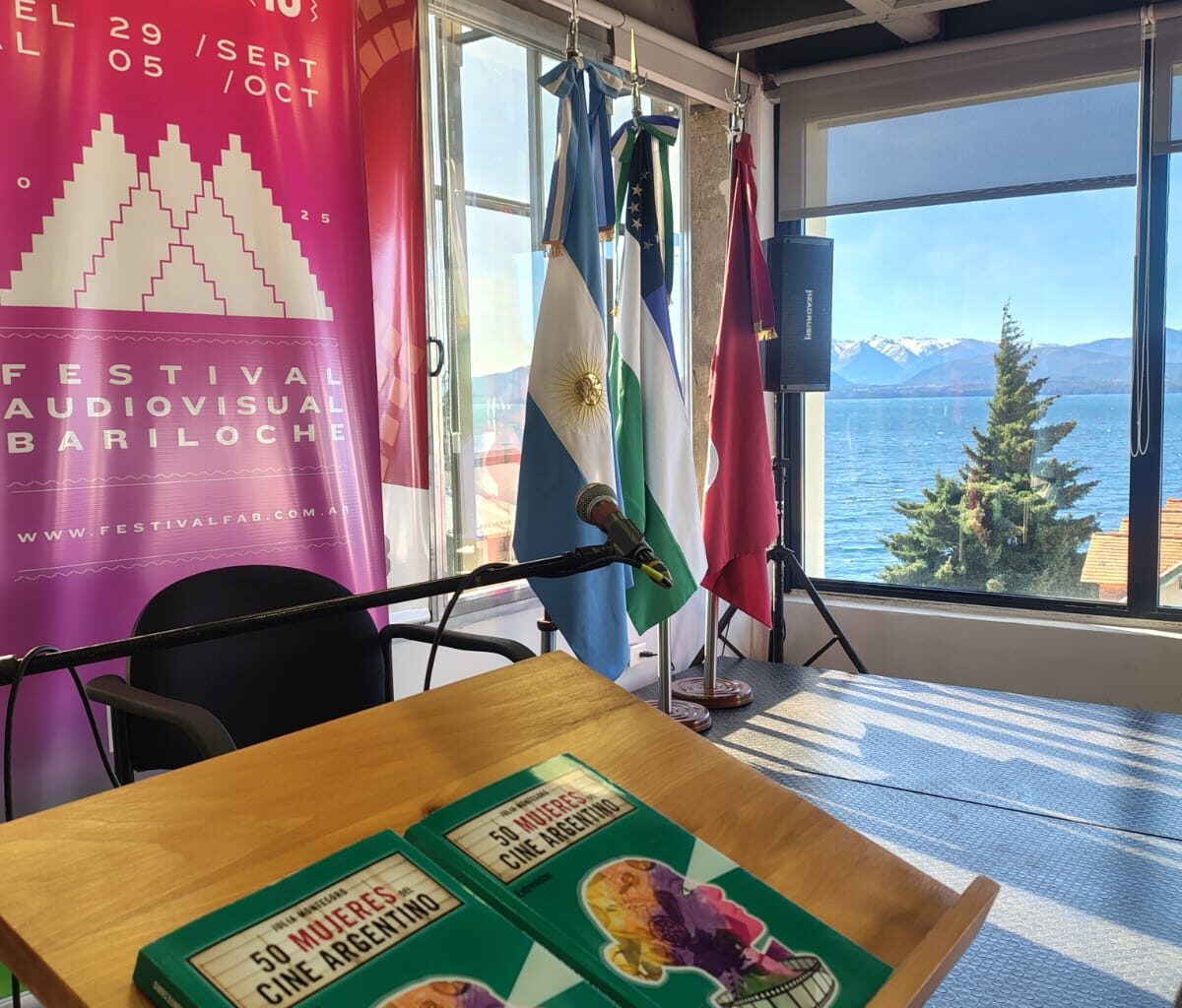 Presentación del libro «50 mujeres del cine argentino», de Julia Montesoro, en el Festival Audiovisual Bariloche