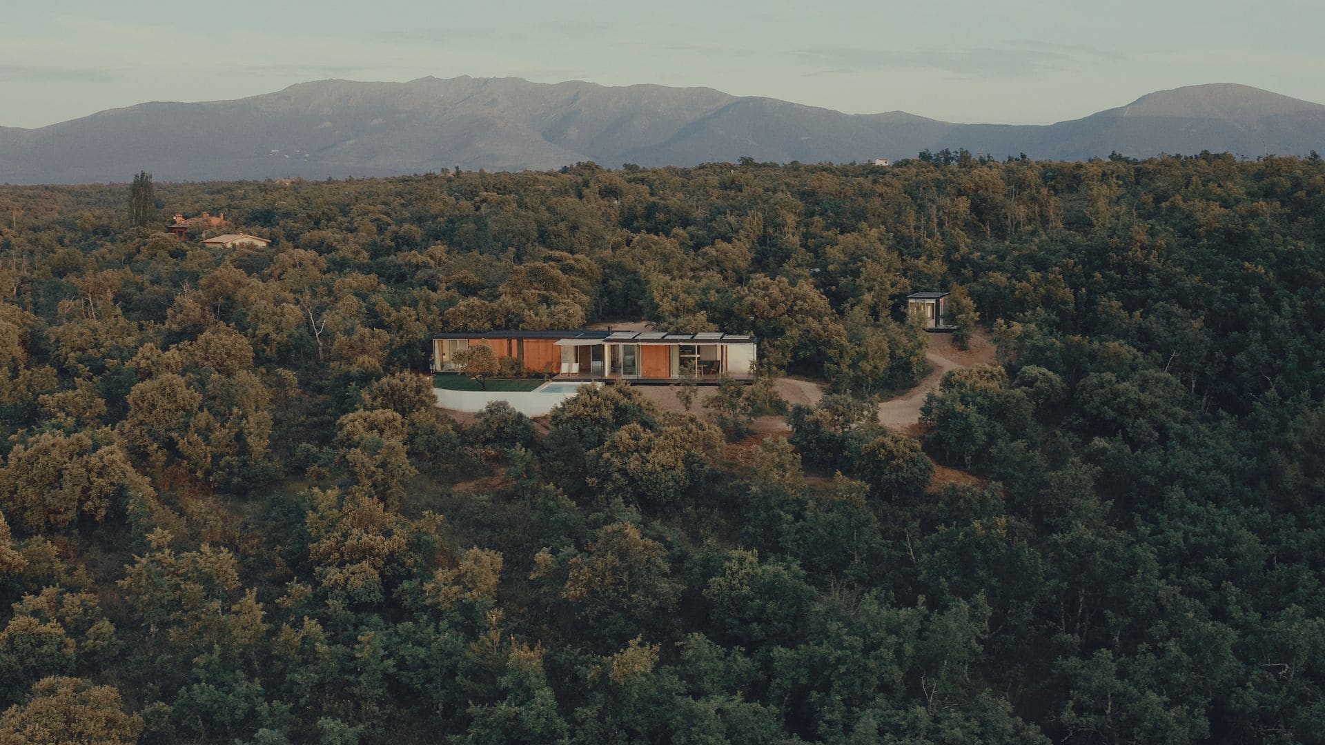 Casa principal y de invitados