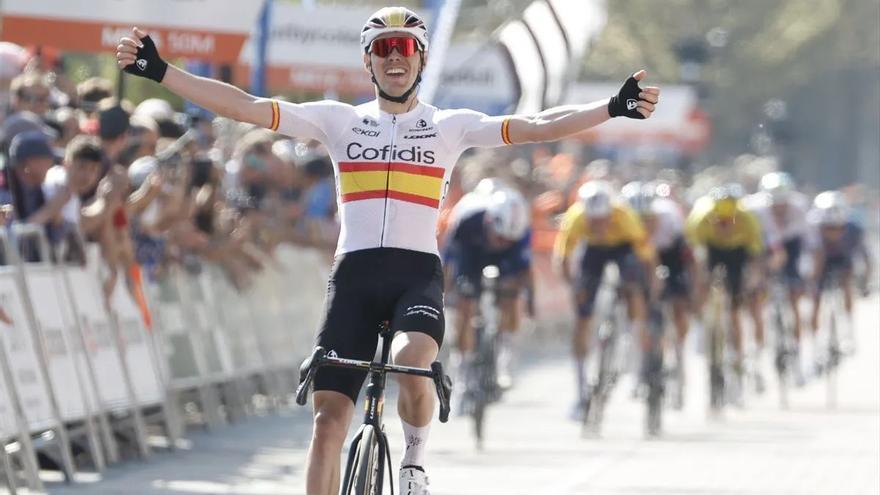 Luces y sombras en 2025 para el pelotón guipuzcoano