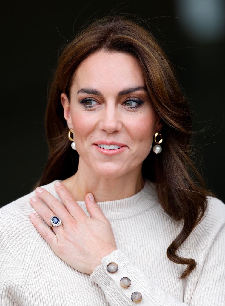 Kate Middleton con su anillo de compromiso