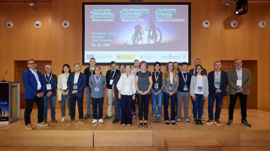 Más de cien agentes debaten sobre el futuro del cicloturismo en el 'II Congreso Internacional Navarra en Bici'