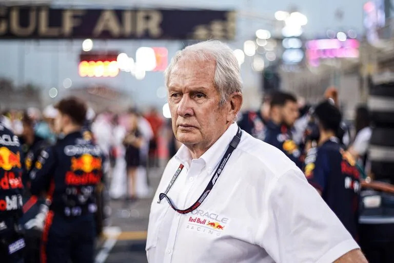Helmut Marko, principal asesor de Red Bull, explicó que después del Gran Premio de México anunciarán al compañero de Max Verstappen para 2026
 (Photo by Gongora/NurPhoto via Getty Images)