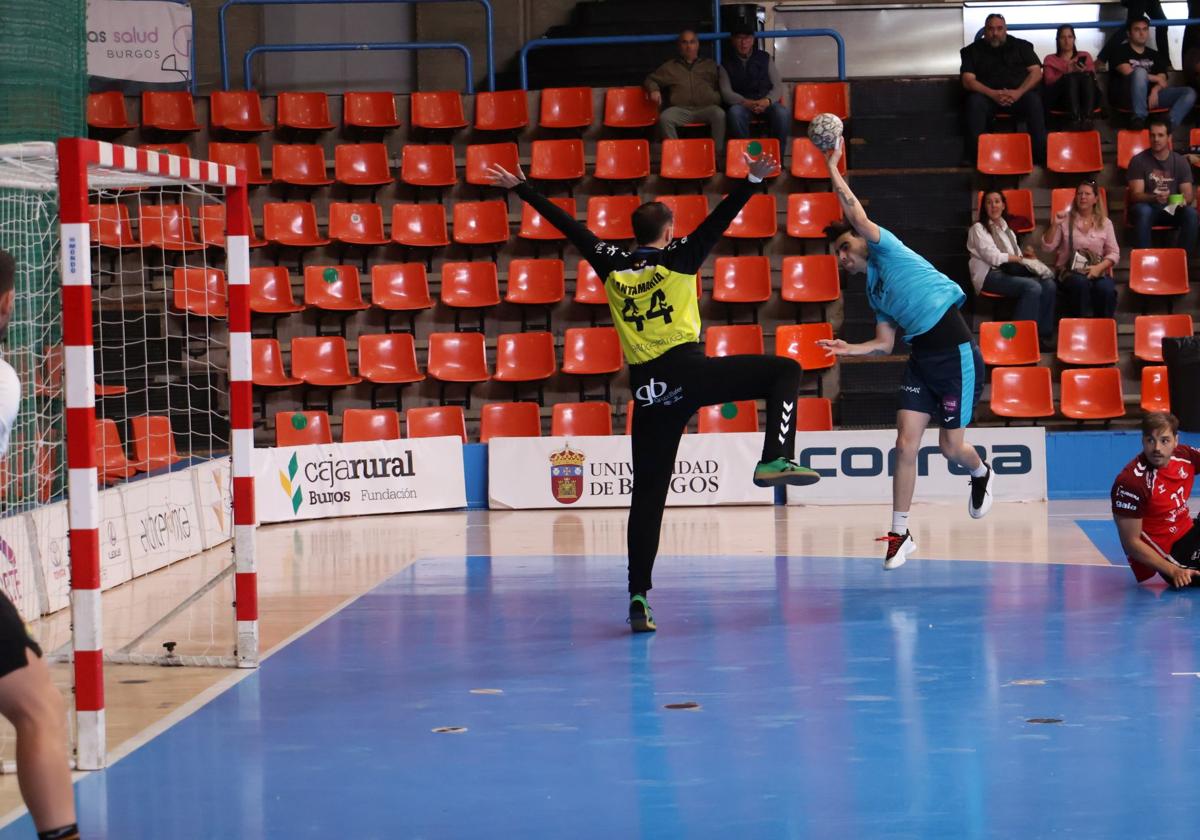 El UBU San Pablo Burgos 2031 tira de empuje para conseguir la victoria