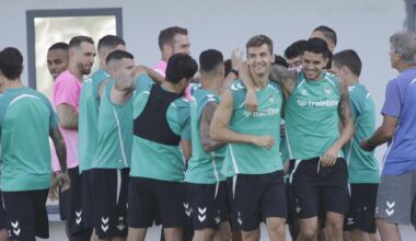 Bartra, Llorente y Deossa vuelven con el grupo en el entrenamiento del Betis