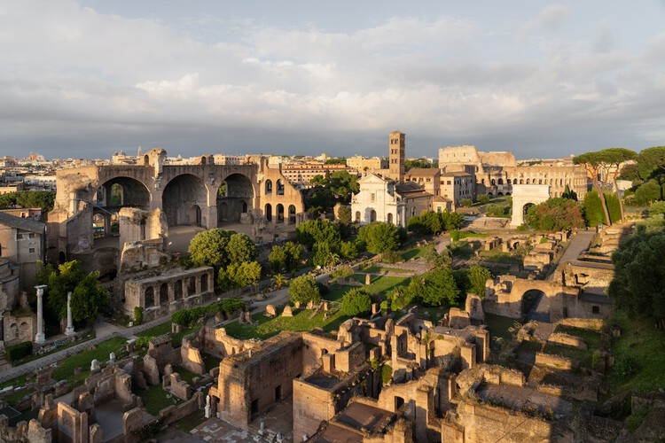Vía de Exposición de la Basílica de Massenzio / Alvisi Kirimoto + Partners - Imagen 6 de 17