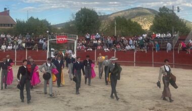 Diez orejas, dos rabos y un novillo de vuelta en el festival de Lozoya