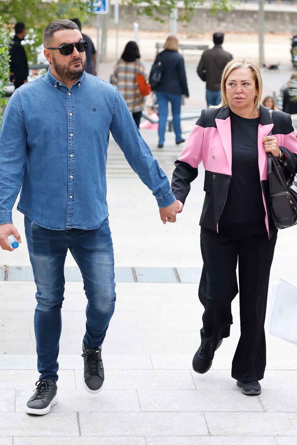 Belen Esteban junto a su marido, Miguel Marcos, a su llegada a la Audiencia provincial de Madrid por la petición de carcel a Tono Sanchis belen esteban junto a su marido, miguel marcos, a su llegada a la audiencia provincial de madrid por la petición de carcel a tono sanchis