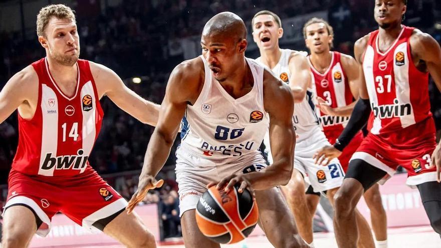 Kai Jones, el pívot del Efes que retó a LeBron James