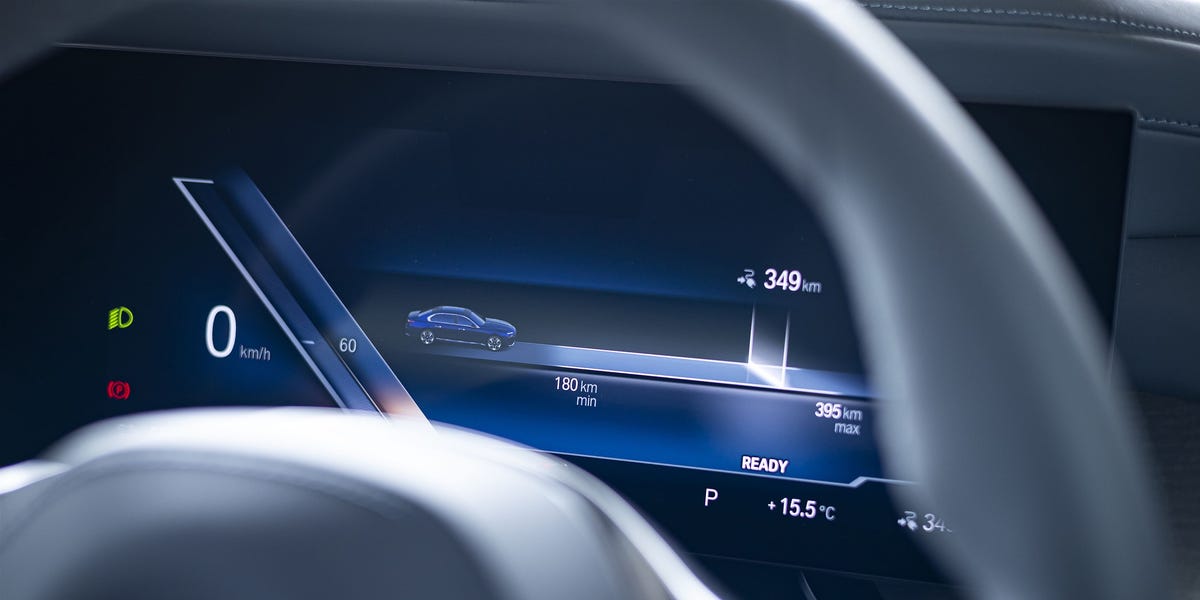 El nuevo coche de Xabi Alonso es un BMW eléctrico y tiene 544 CV