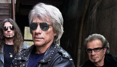 Jon Bon Jovi se sincera sobre su época más dura, el riesgo de "dilapidar su legado" y su regreso: "Pasaba junto a mi guitarra y le hacía un corte de mangas"