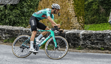 El pelotón español 25-30: Renovaciones en Kern y Euskaltel