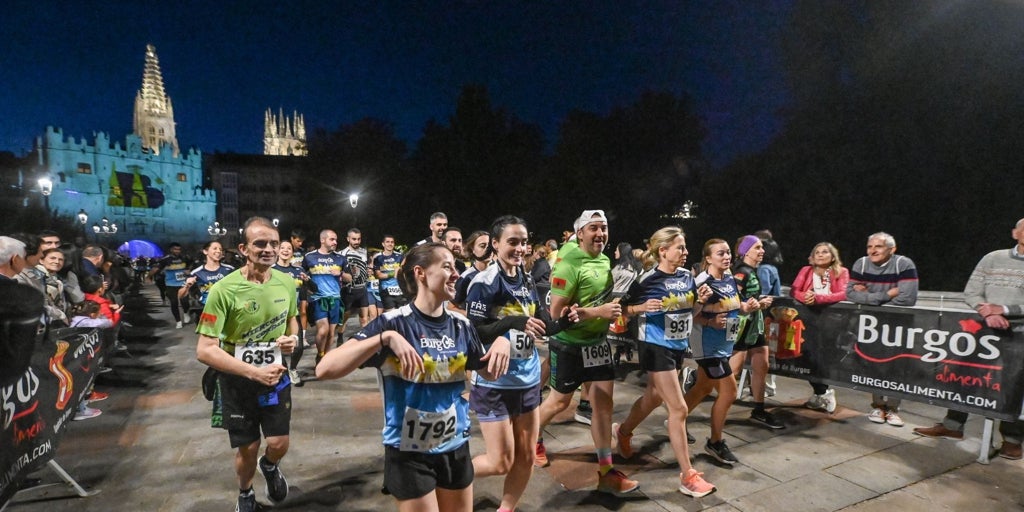Burgos late por su patrimonio cultural en la primera carrera popular 'Nocturna Lux Mundi Burgos 2031'