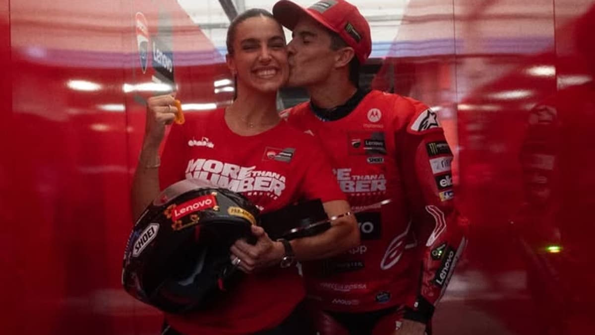La imagen de Marc Márquez en la cama que ha revolucionado a sus fans y... a Gemma Pinto