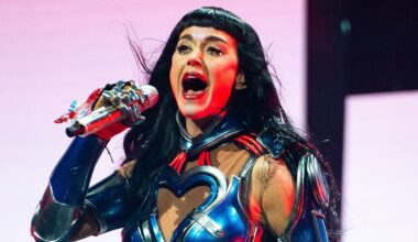 Katy Perry hace un guiño a su romance con Justin Trudeau mientras él celebra Acción de Gracias con su exmujer y sus hijos