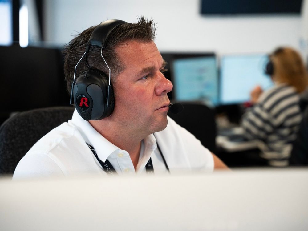 Como una de sus designaciones clave en los primeros pasos, Cadillac reclutó a Peter Crolla, ex integrante de Haas, como gerente del equipo de carreras.