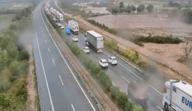 cortada la AP7, el servicio de Euromed y unas 1.000 personas durmiendo en polideportivos