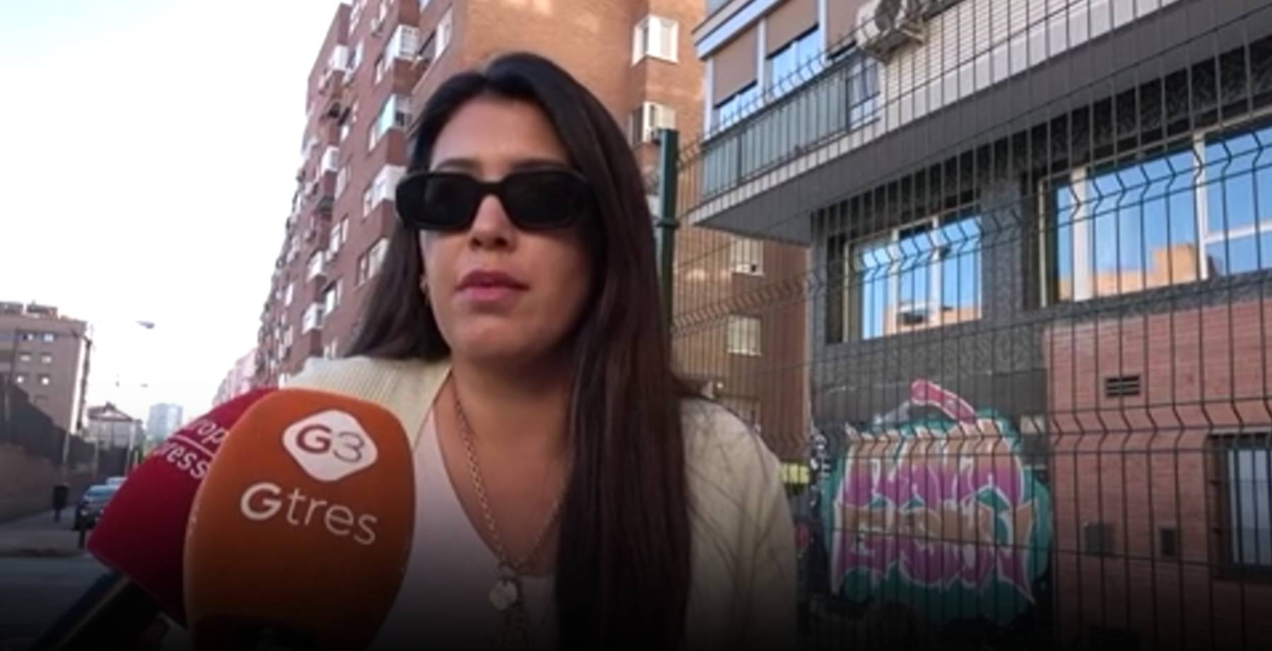 Gabriela Guillén por las calles de Madrid. (Foto: Gtres)