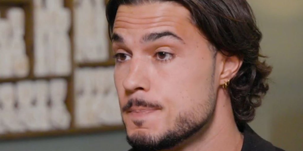 «Dice cosas bastante fuertes sobre mi padre. Los trapos sucios se tienen que lavar en casa»