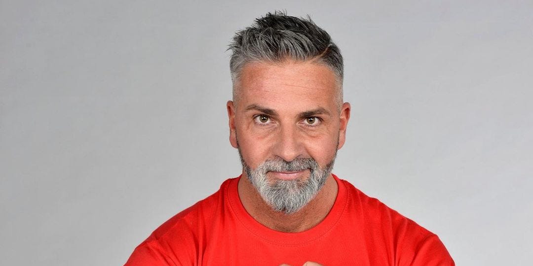 El surrealista momento de Carlos Alba en directo de Supervivientes All Stars: "Está en modo vacaciones"