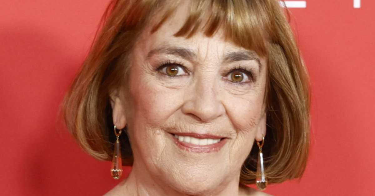 "Hago mucha gimnasia. Hago pesas, que lo odio y aquagym. Considero que es lo mejor para la gente mayor. Coges mucha fuerza y caminas mejor"