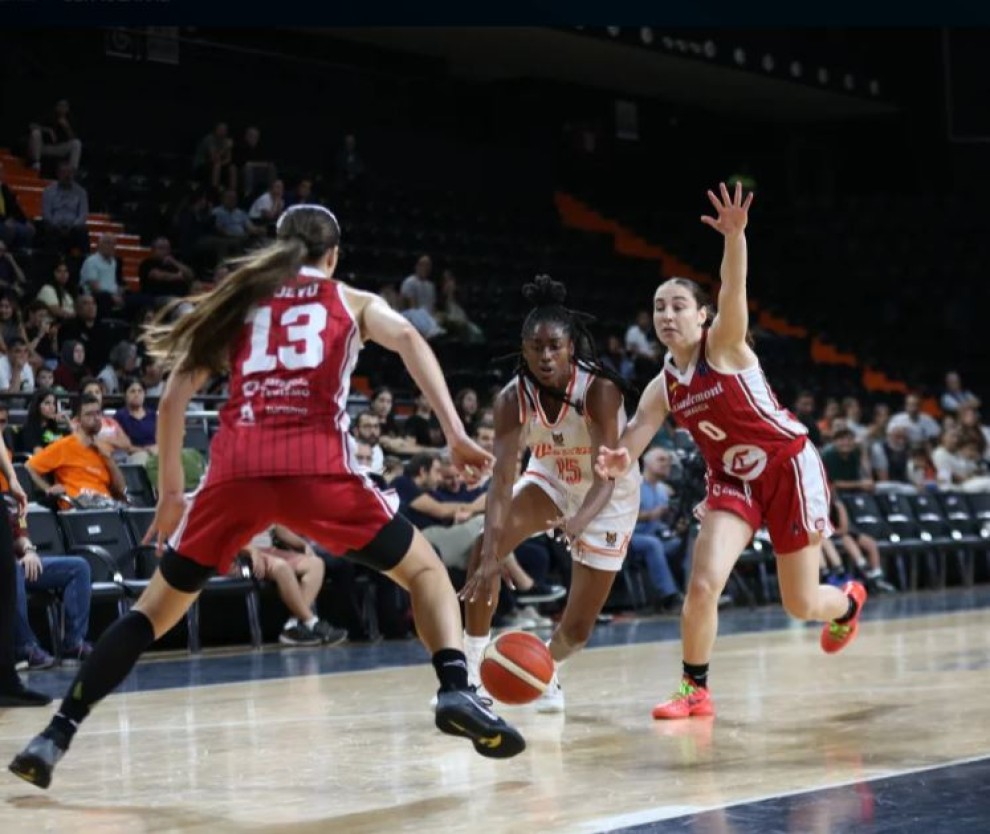 Remontada y victoria vital del Casademont Zaragoza femenino en Mersin (72-79) | Nuestro deporte