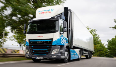 Toyota incorpora camiones de pila de combustible de hidrógeno a sus operaciones logísticas en Europa