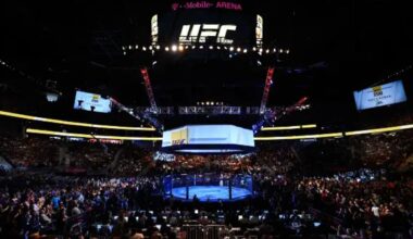 Figura y excampeón de UFC sorprende al entrenar y lucir camiseta de equipo chileno